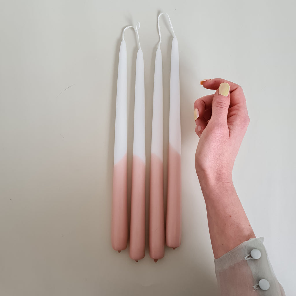 meringue-felie-dipdye-stabkerze-weiss-rose-mood1